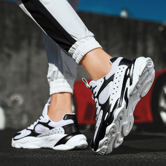 Old shoes, men's shoes, casual shoes